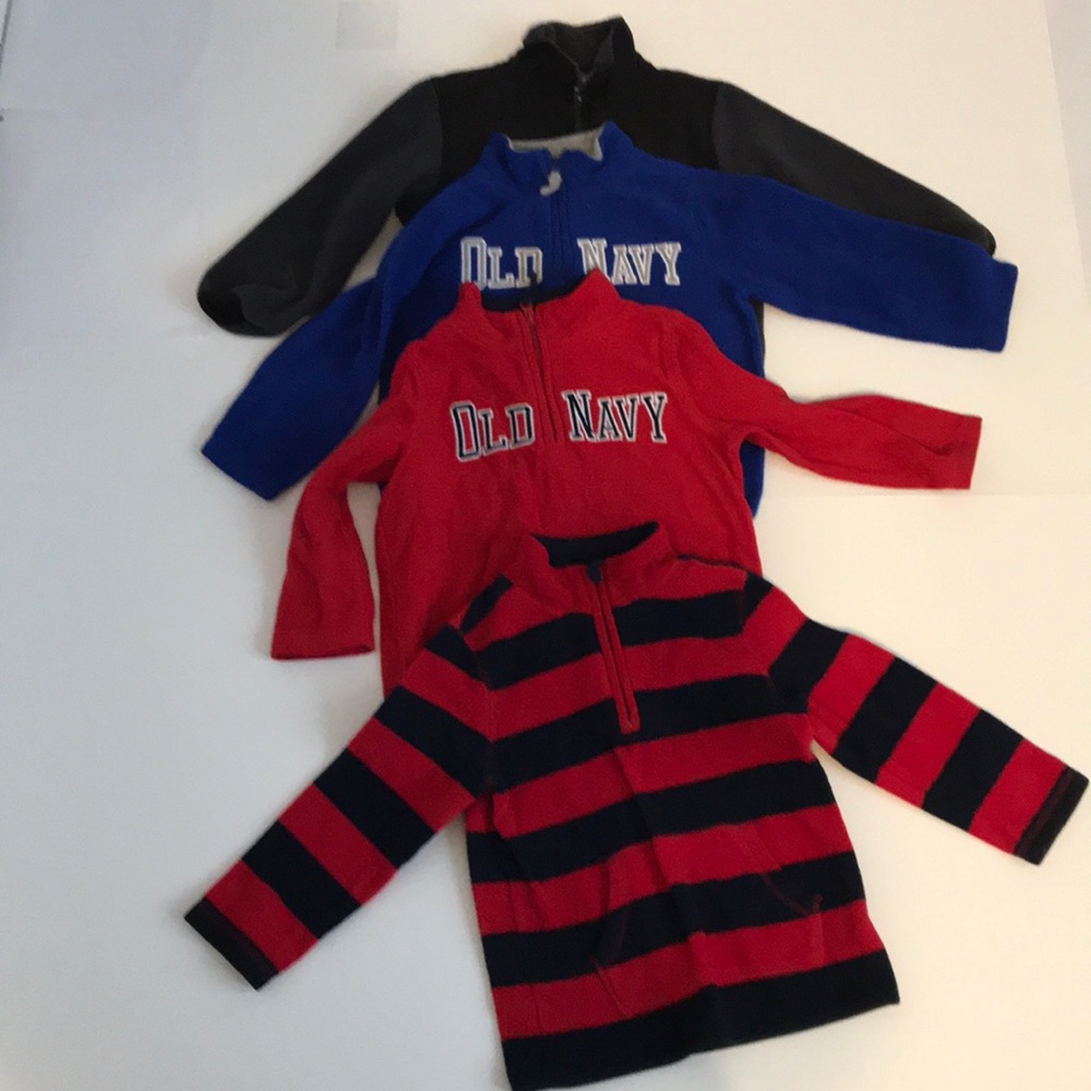 Bundle of 4 sweaters size 4 (boys)